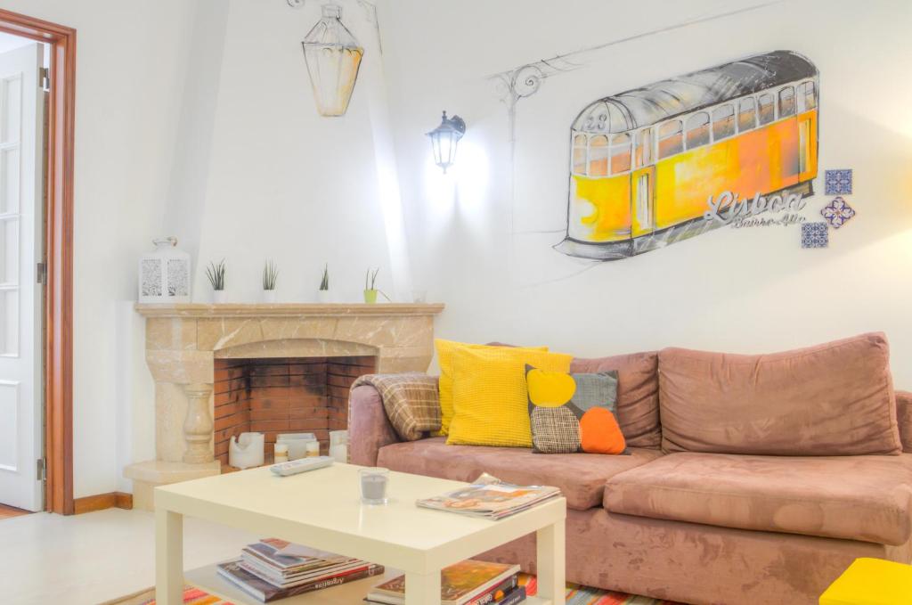 Ginjinha House - 4 Rooms - Bairro Alto - with AC! room 1
