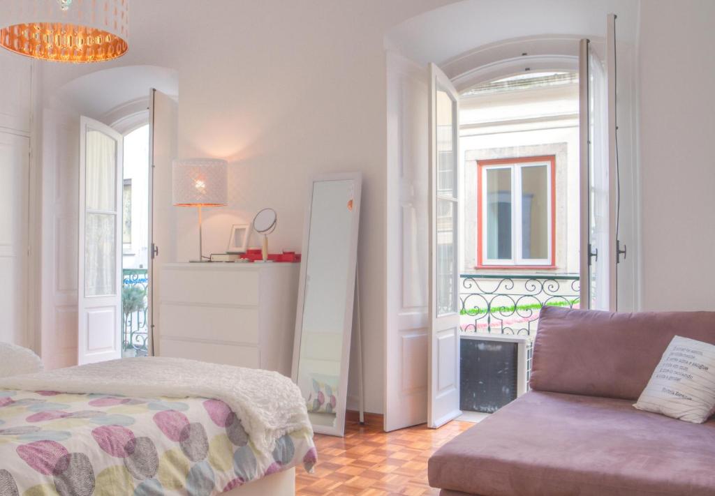 Ginjinha House - 4 Rooms - Bairro Alto - with AC! room 4